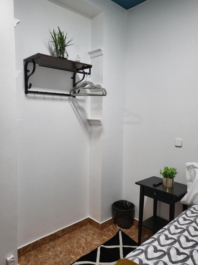 M-A Catrachos Rooms Madrid Exterior photo